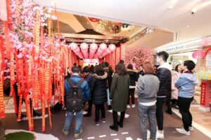 members-of-the-public-joining-in-the-chinese-new-year-event-at-crystal-galleria